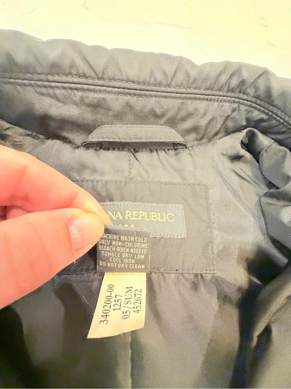 Banana Republic Men's Black Lightweight Zip Jacket